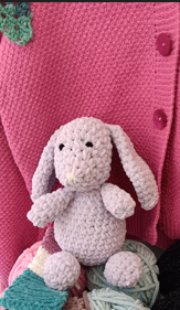 Süßer Hase aus der Chenillove von Rico Design