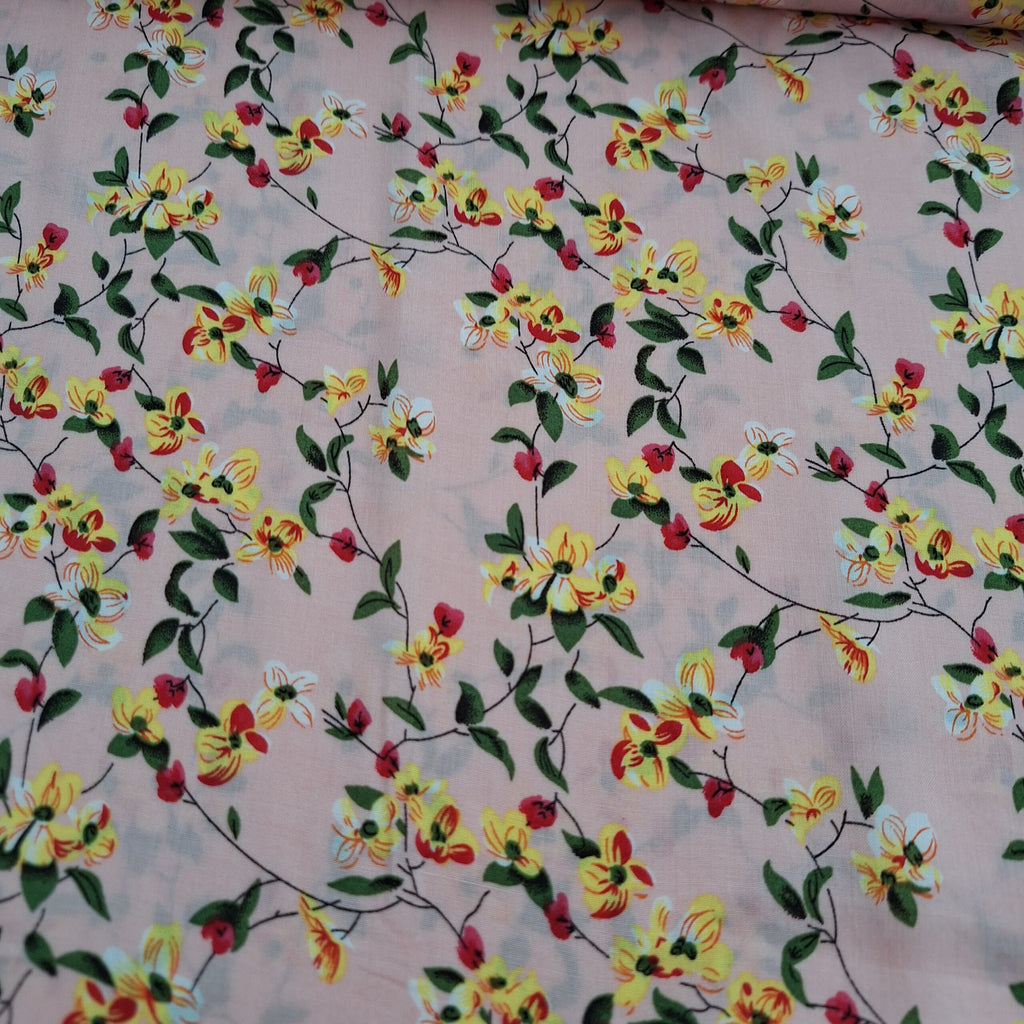 Viskose rosa mit Blüten