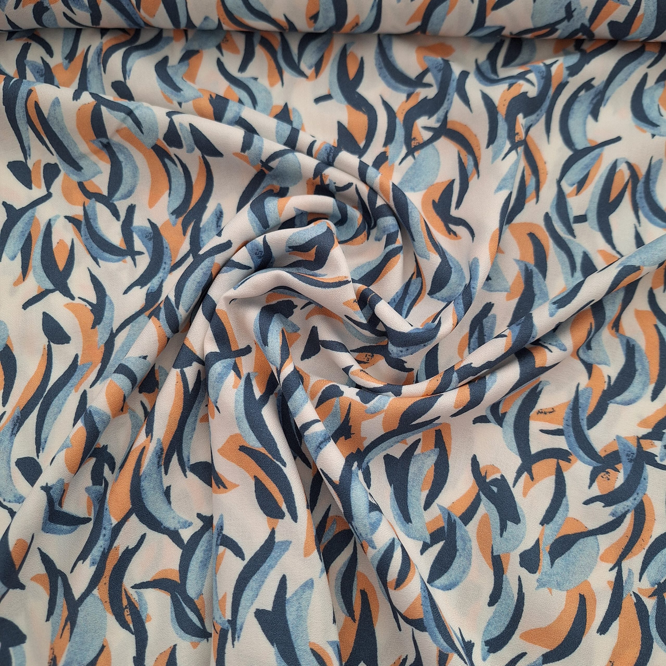 Viskose weiß mit abstraktem Muster