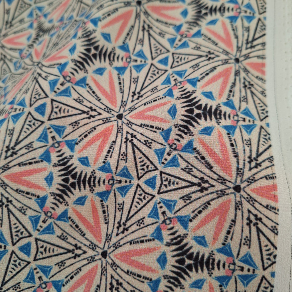 Viskose rosa/ blau gemustert