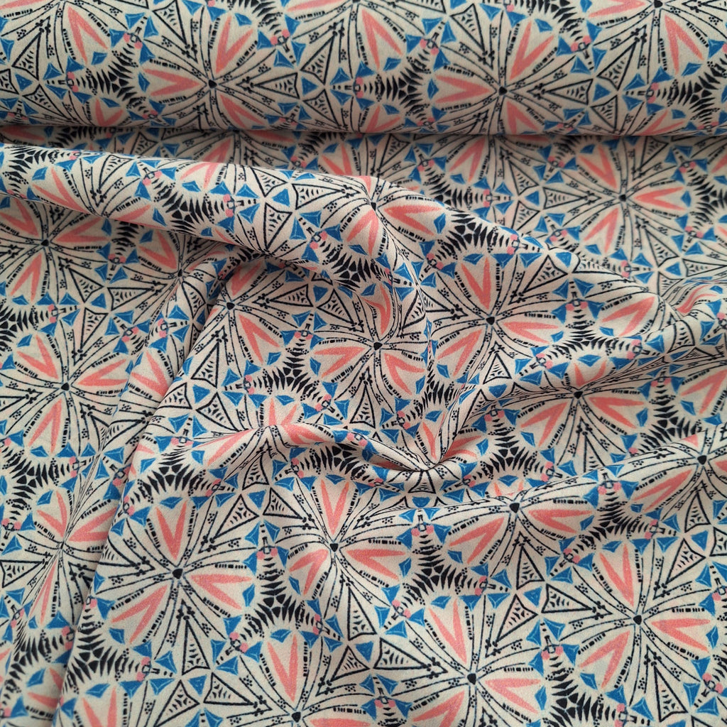 Viskose rosa/ blau gemustert