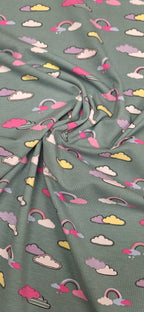 Baumwolljersey dunkelgrün mit Wolken