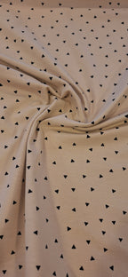 Baumwolljersey beige mit kleinen schwarzen Dreiecken