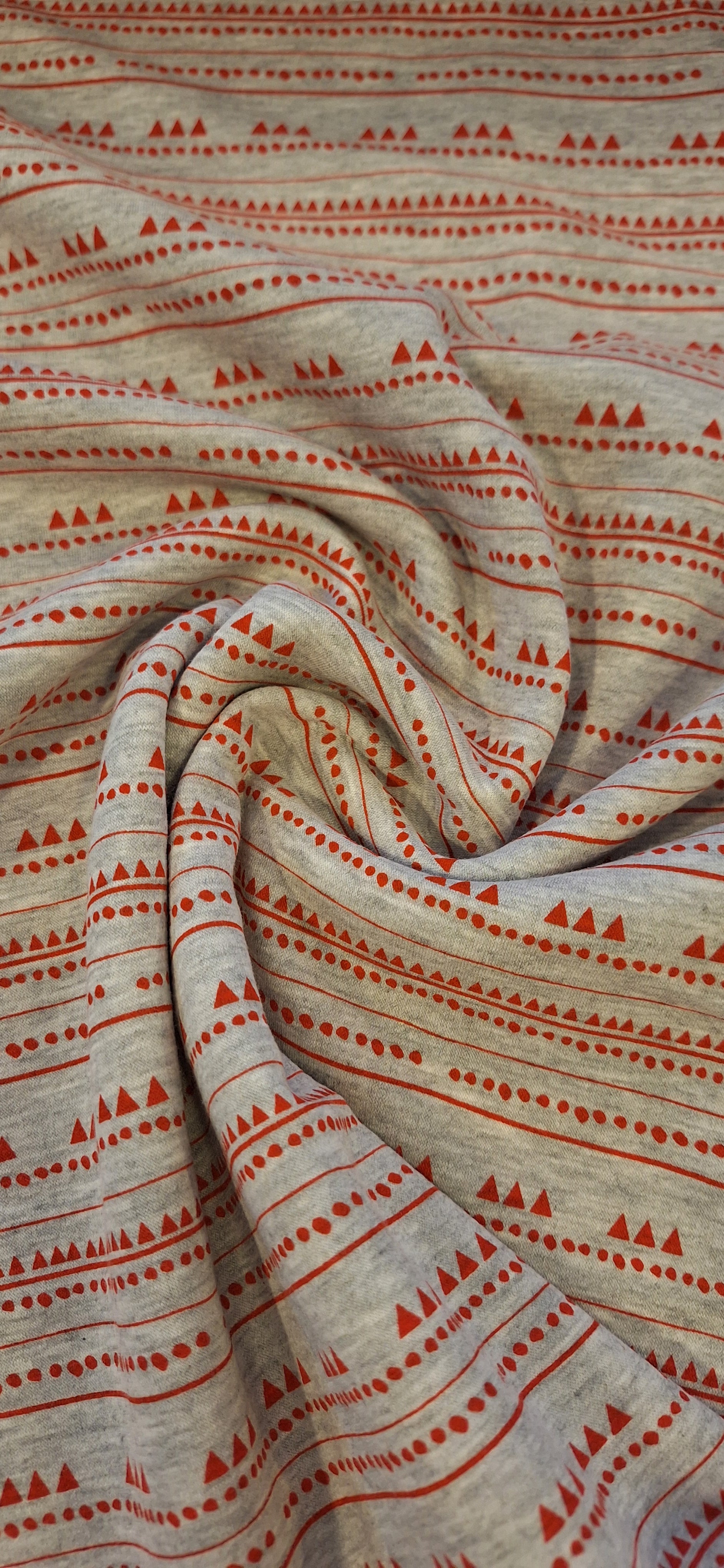 Wintersweat grau meliert mit rotem Muster