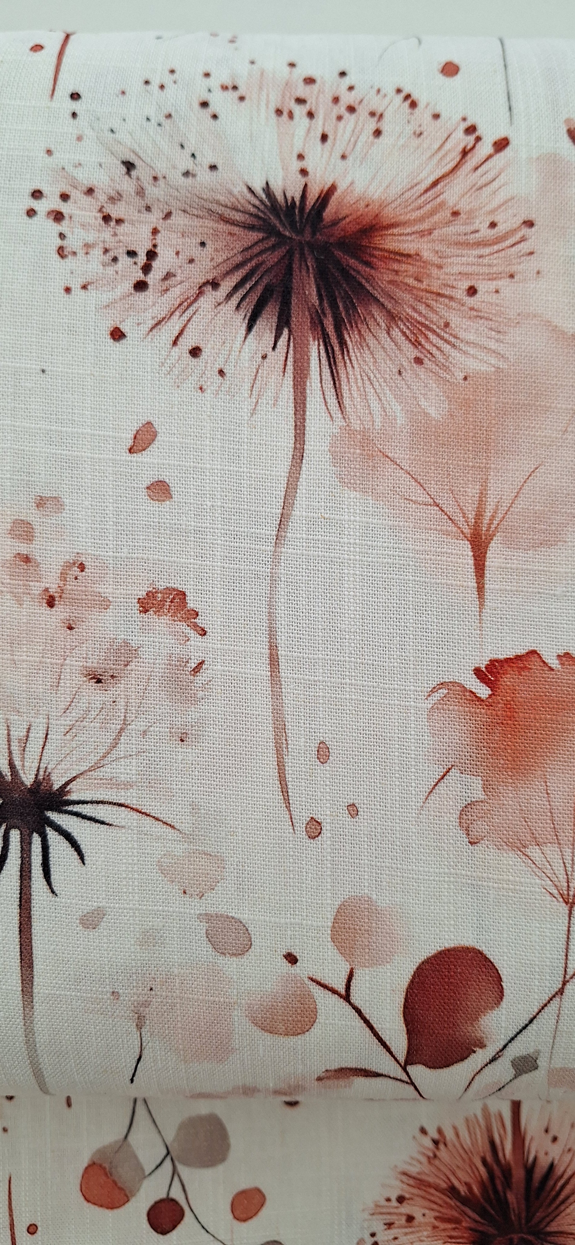 Leinenviskose ecru mit Blumen