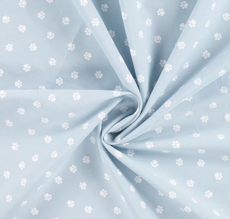 Popeline hellblau mit Tierpfoten