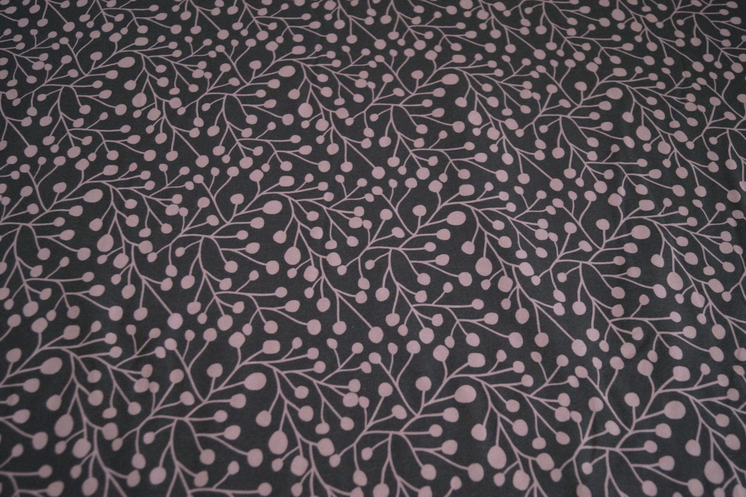 Baumwolljersey braun/rosa mit Blütenknospen