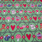Baumwolljersey hellgrün mit Tier- und Herzmotiven