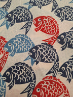 100% Baumwolle mit Koi Karpfen blau/rot