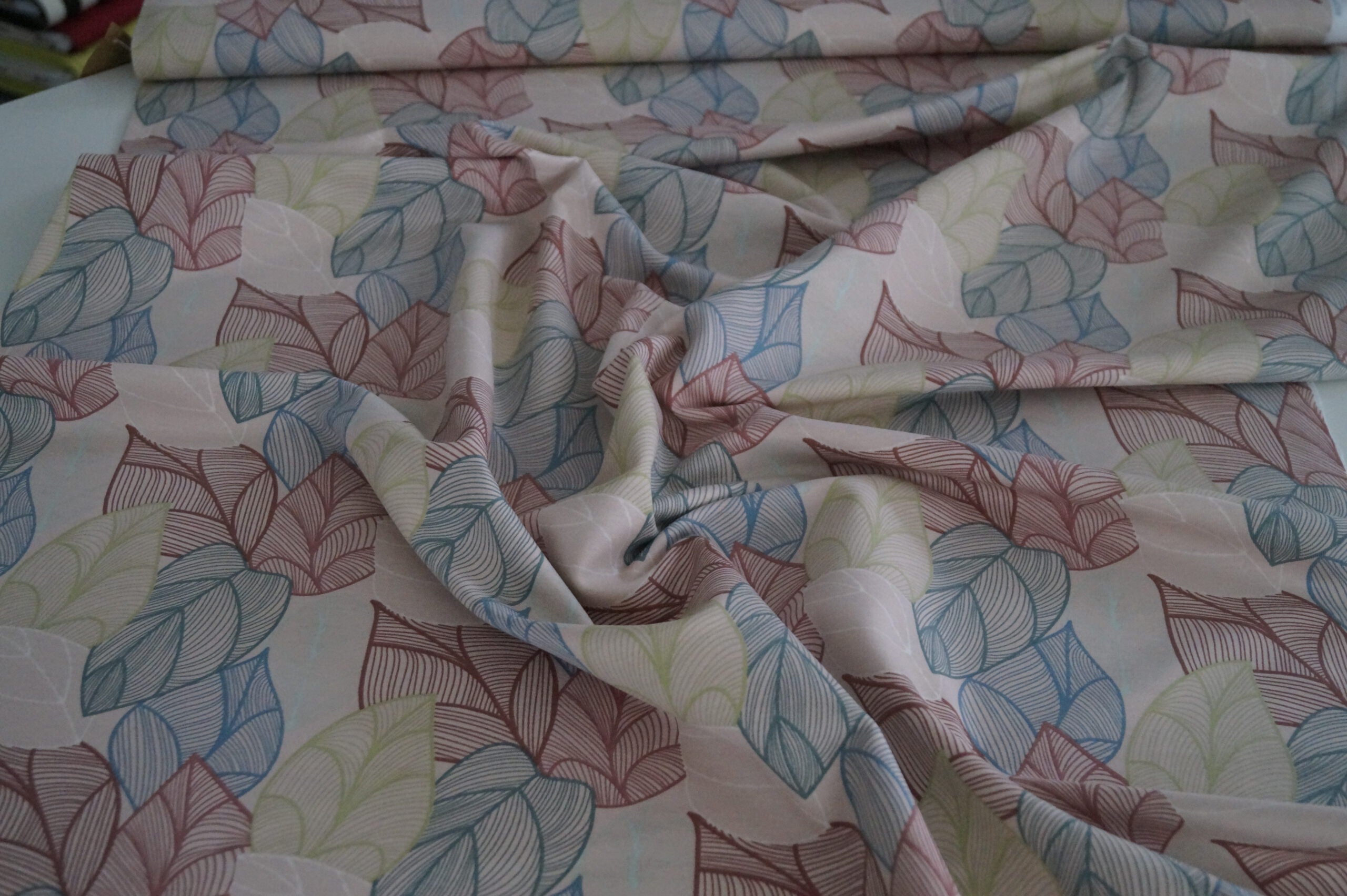 Bio-Baumwolljersey rosa mit Blättern