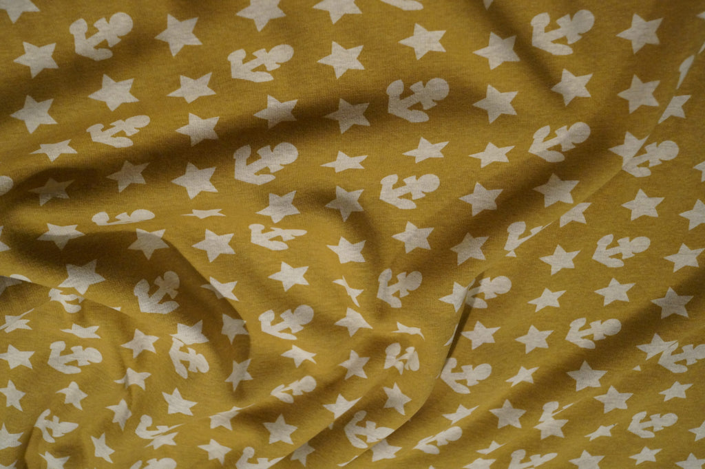 Wintersweat ockerfarben mit Anker und Sternen