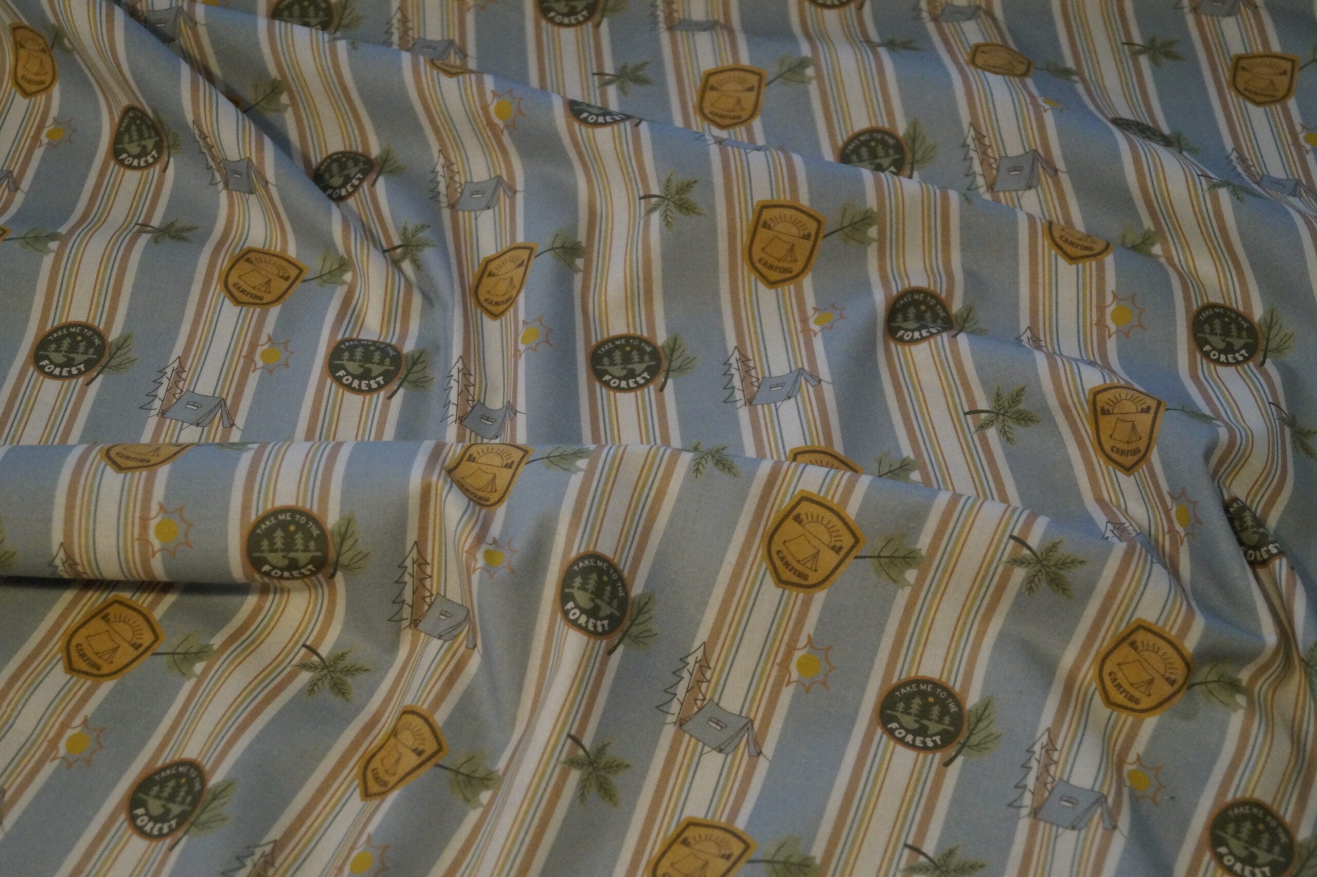 Popeline blau/braun mit Campingmotiven