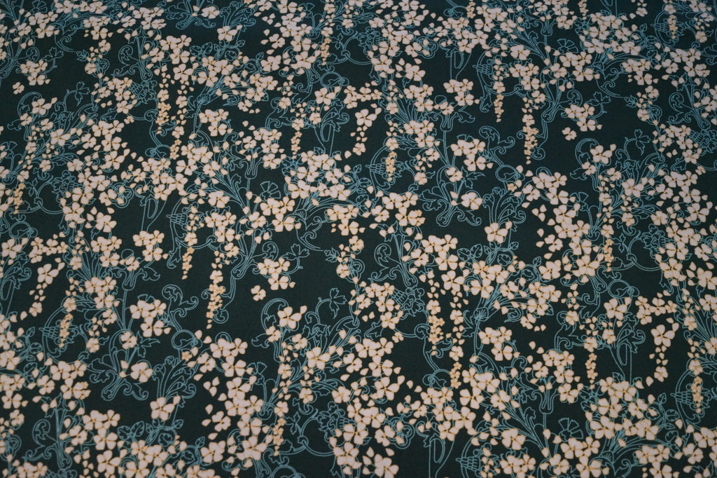 Popeline dunkelgrün mit Blütenmuster (Gütermann)