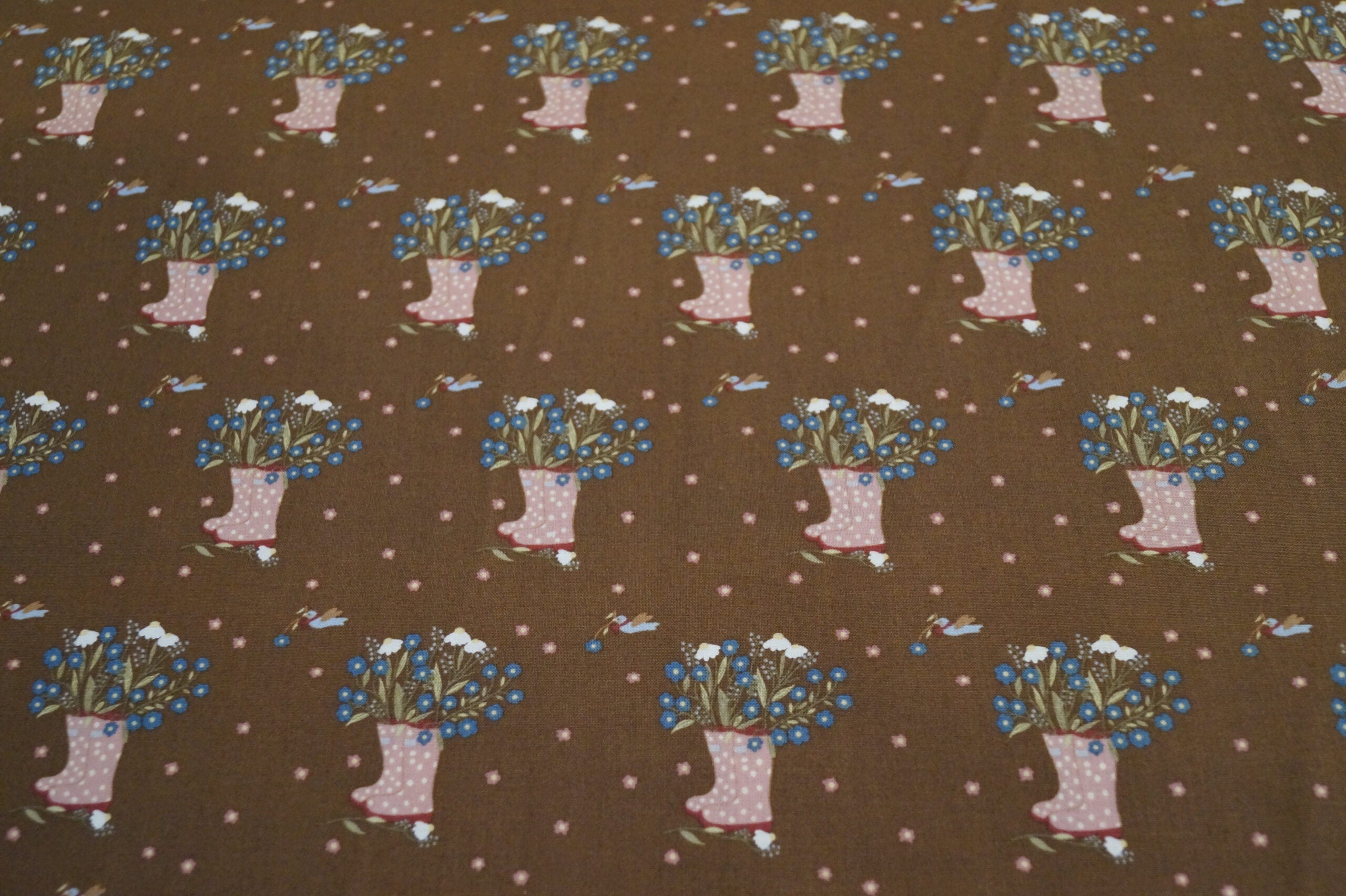 Popeline braun mit Stiefeln (Gütermann: Veros World)