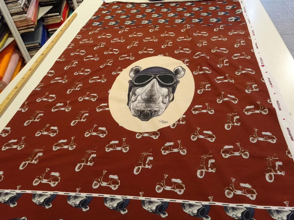 Baumwolljersey Panel weinrot mit Nashornmotiv