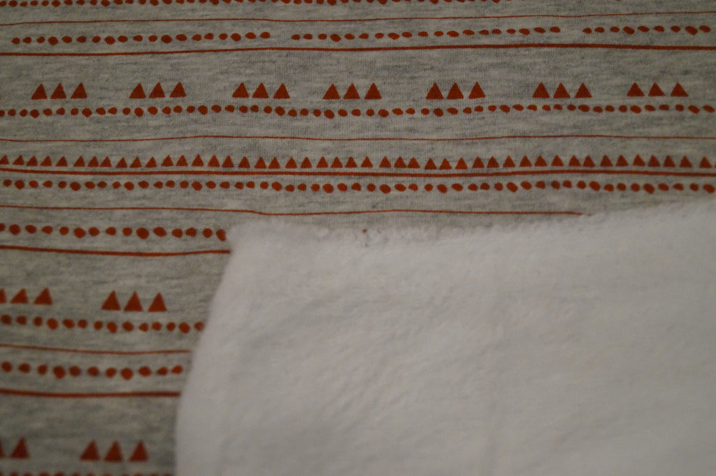 Wintersweat grau meliert mit rotem Muster