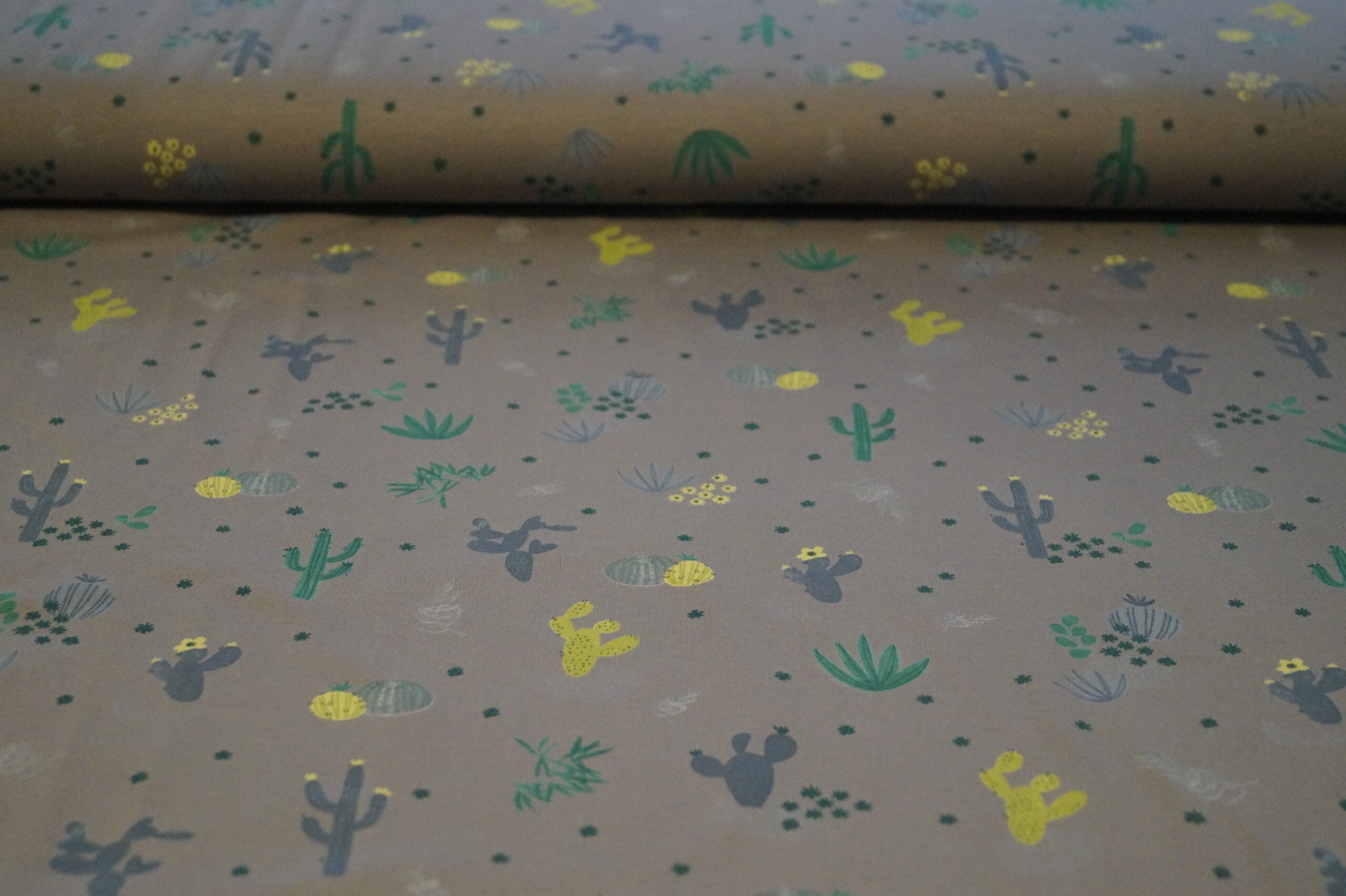 Baumwolljersey mittelgrau mit Kakteen