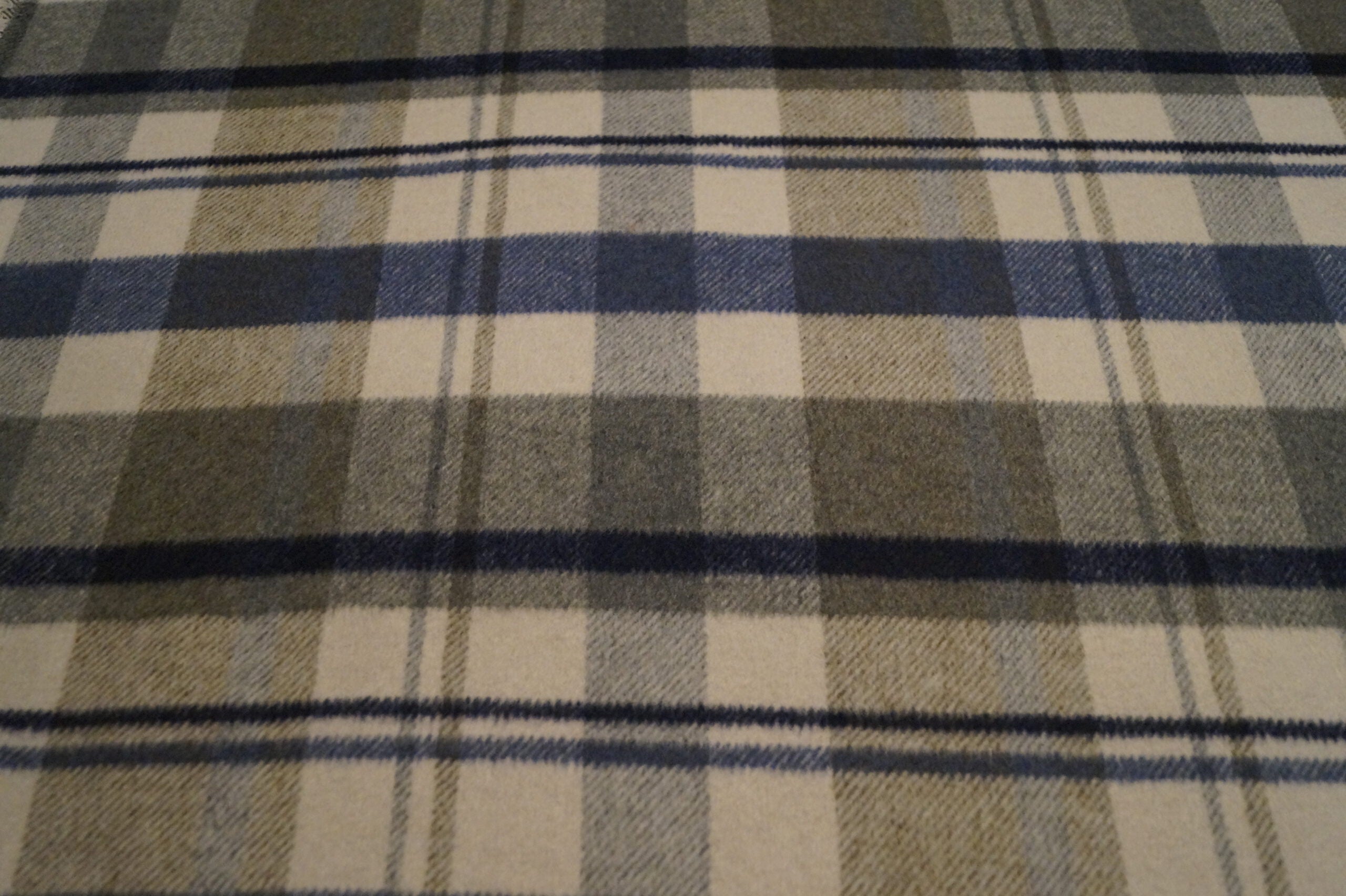 Mantelflausch braun/blau kariert