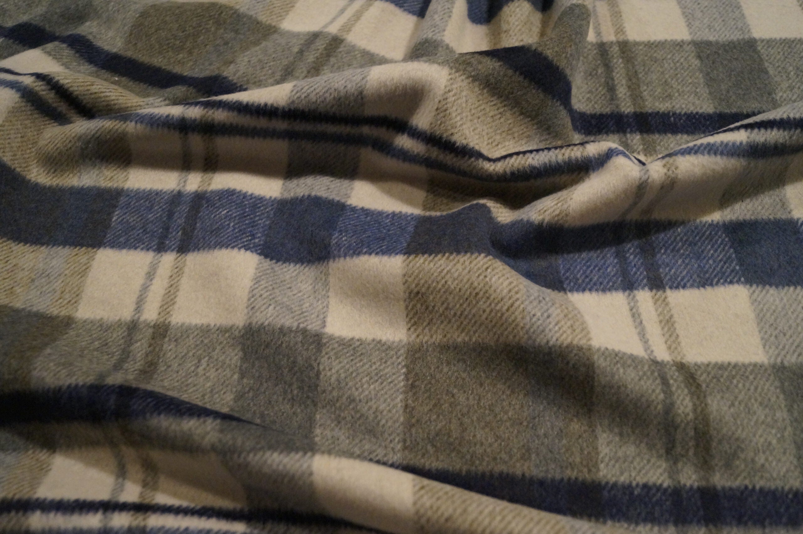 Mantelflausch braun/blau kariert