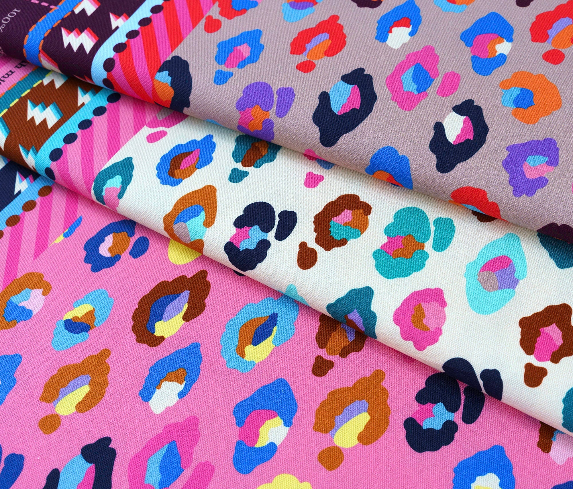 Bio-Sommersweat ecru mit Leomuster