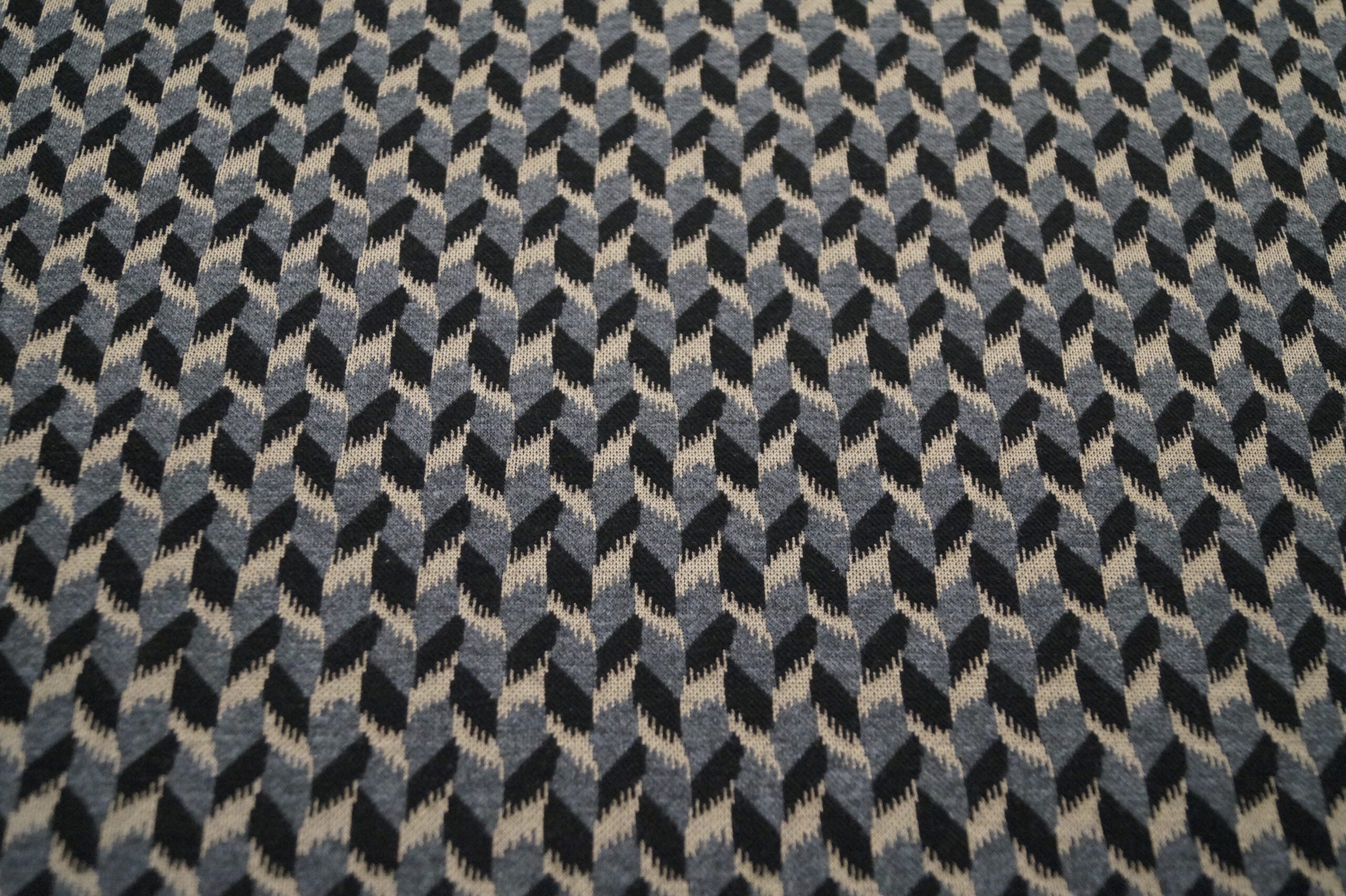Jacquard-Jersey grau mit Rauten