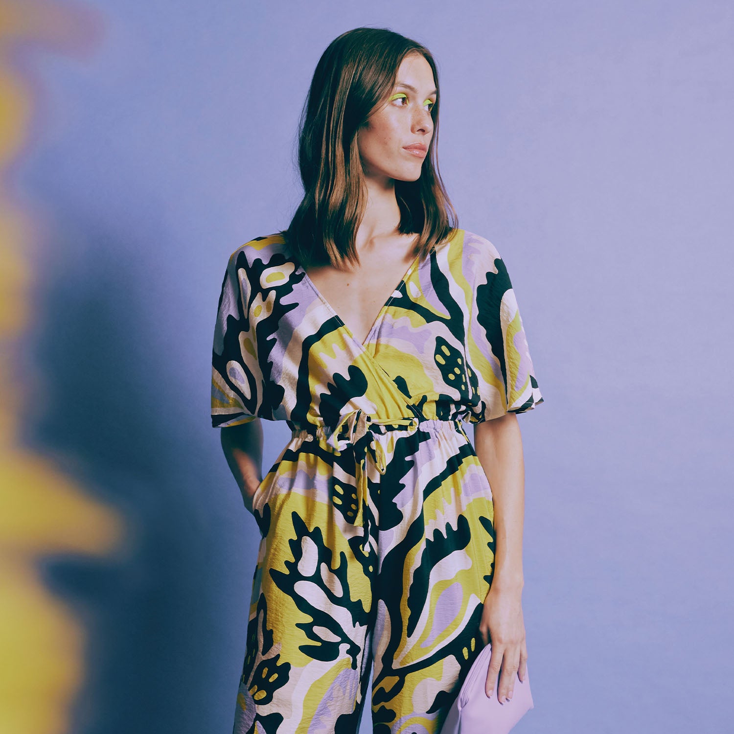 Viskose Rayon Voile weiß/blau/gelb gemustert