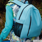 Neoprenstoff in Himmelblau