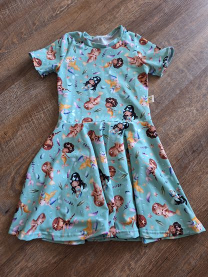 Kinderkleid mit Tellerrock